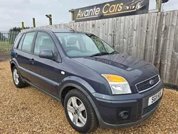 Blue Used 2011 Ford Fusion Zetec Hatchback | £1,995 (Good price)