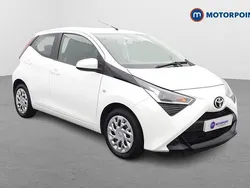 White Used 2021 Toyota Aygo X-play Hatchback | £8,749 (Fair price)