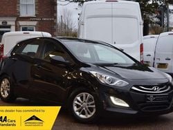 Black Used 2012 Hyundai i30 Active Hatchback | £3,195 (Fair price)
