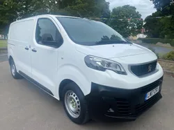 White Used 2017 Peugeot Expert Van | £5,935 (Good price)