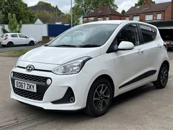 White Used 2017 Hyundai i10 Premium Hatchback | £6,341 (Good price)