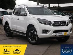 White Used 2021 Nissan Navara Tekna Pickup | £17,995 (Fair price)