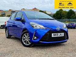 Blue Used 2019 Toyota Yaris Hybrid Hatchback | £10,788 (Good price)