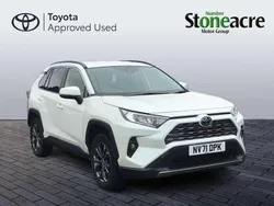 White Used 2022 Toyota RAV4 Hybrid Design SUV | £23,000 (Good price)