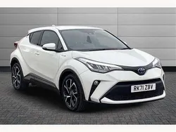 White Used 2021 Toyota C-HR Design SUV | £18,995 (Fair price)