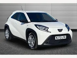 Pure white Used 2022 Toyota Aygo PURE Hatchback | £11,990 (Fair price)