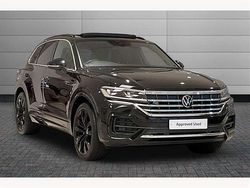 Black Used 2023 VW Touareg R-line SUV | £43,995 (Fair price)