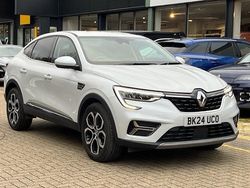 White Used 2023 Renault Arkana Techno SUV | £19,617 (Fair price)