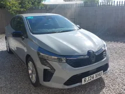 Grey Used 2024 Renault Clio V Evolution Hatchback | £16,998 (Fair price)