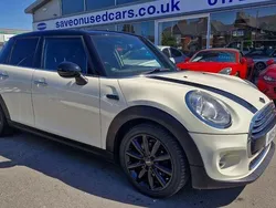 White Used 2015 Mini Cooper Hatch Hatchback | £5,850 (Fair price)