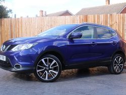 Blue Used 2017 Nissan Qashqai Tekna SUV | £6,250 (Fair price)
