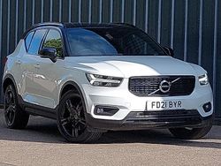 White Used 2021 Volvo XC40 R-Design SUV | £19,398 (Fair price)