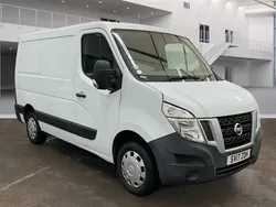 White Used 2017 Nissan NV400 Van | £9,485 (Fair price)