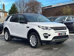 White Used 2018 Land Rover Discovery Sport SE SUV | £16,500 (Good price)