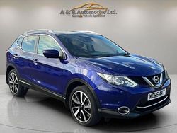 Blue Used 2017 Nissan Qashqai Tekna SUV | £7,880 (Fair price)