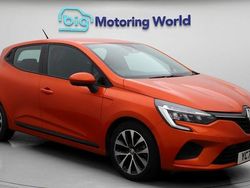 Used 2021 Renault Clio V Iconic Hatchback | £11,885 (Good price)