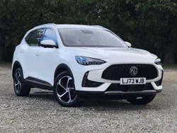 White Used 2023 MG HS SE SUV | £15,395 (Fair price)