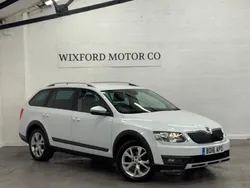 White Used 2016 Skoda Octavia Estate | £7,495 (Fair price)