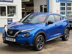 Magnetic blue New 2025 Nissan Juke N-Connecta SUV | £16,995 (Fair price)