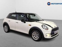 White Used 2016 Mini Cooper Hatch Hatchback | £11,649 (Fair price)