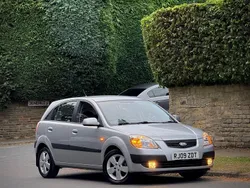 Silver Used 2009 Kia Rio 2 Hatchback | £3,999 (A bit pricey)