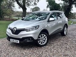 Silver Used 2016 Renault Kadjar Dynamique SUV | £4,499 (Super price)