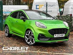Green Used 2023 Ford Puma ST SUV | £18,880 (Good price)