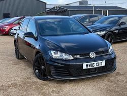 Black Used 2016 VW Golf VII GTD Hatchback | £10,490 (Fair price)
