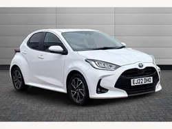 White Used 2022 Toyota Yaris Hybrid Design Hatchback | £15,901 (Good price)