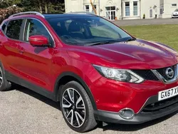Red Used 2016 Nissan Qashqai Tekna SUV | £11,995 (Fair price)