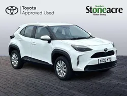 White Used 2023 Toyota Yaris Cross SUV | £19,500 (Good price)