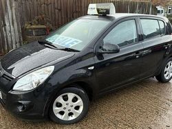 Black Used 2010 Hyundai i20 Comfort Hatchback | £1,995 (Good price)