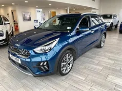 Cerulean blue Used 2022 Kia Niro 3 SUV | £20,499 (Fair price)