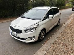 White Used 2015 Kia Carens 2 MPV | £2,495 (Super price)