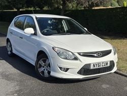 White Used 2012 Hyundai i30 Classic Hatchback | £1,790 (Super price)