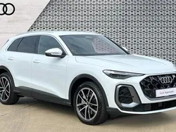 White Used 2025 Audi Q5 Advanced SUV | £54,425 (Expensive)