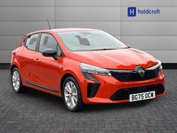 Special metallic valencia orange New 2025 Renault Clio V Hatchback | £19,399 (Good price)