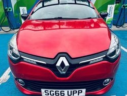 Red Used 2016 Renault Clio IV Dynamique Hatchback | £4,150 (Good price)