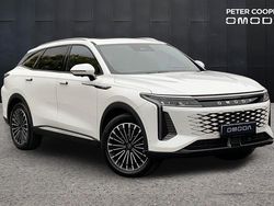 White Used 2025 Omoda 9 SUV | £38,990