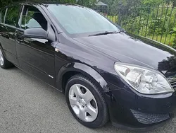 Black Used 2008 Vauxhall Astra Hatchback | £2,495 (Fair price)