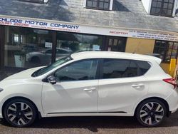 White Used 2016 Nissan Pulsar Tekna Hatchback | £7,995 (A bit pricey)