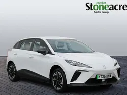 White New 2025 MG MG4 EV SE Hatchback | £17,994 (Super price)