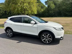 White Used 2014 Nissan Qashqai Tekna SUV | £4,495 (Fair price)