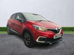 Red Used 2019 Renault Captur Iconic SUV | £8,869 (Fair price)