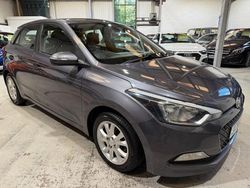 Grey Used 2016 Hyundai i20 SE Hatchback | £4,995 (Fair price)