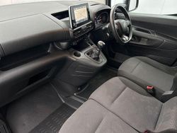 Polar white Used 2022 Citroën Berlingo MPV | £10,799 (Fair price)