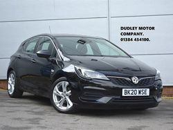 Mineral black Used 2020 Vauxhall Astra SRi Hatchback | £9,995 (Fair price)