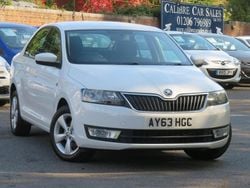 White Used 2013 Skoda Rapid SE Hatchback | £4,795 (Fair price)