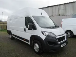 White Used 2022 Peugeot Boxer Van | £18,599 (Expensive)