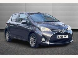 Grey Used 2015 Toyota Yaris Hatchback | £7,895 (Fair price)